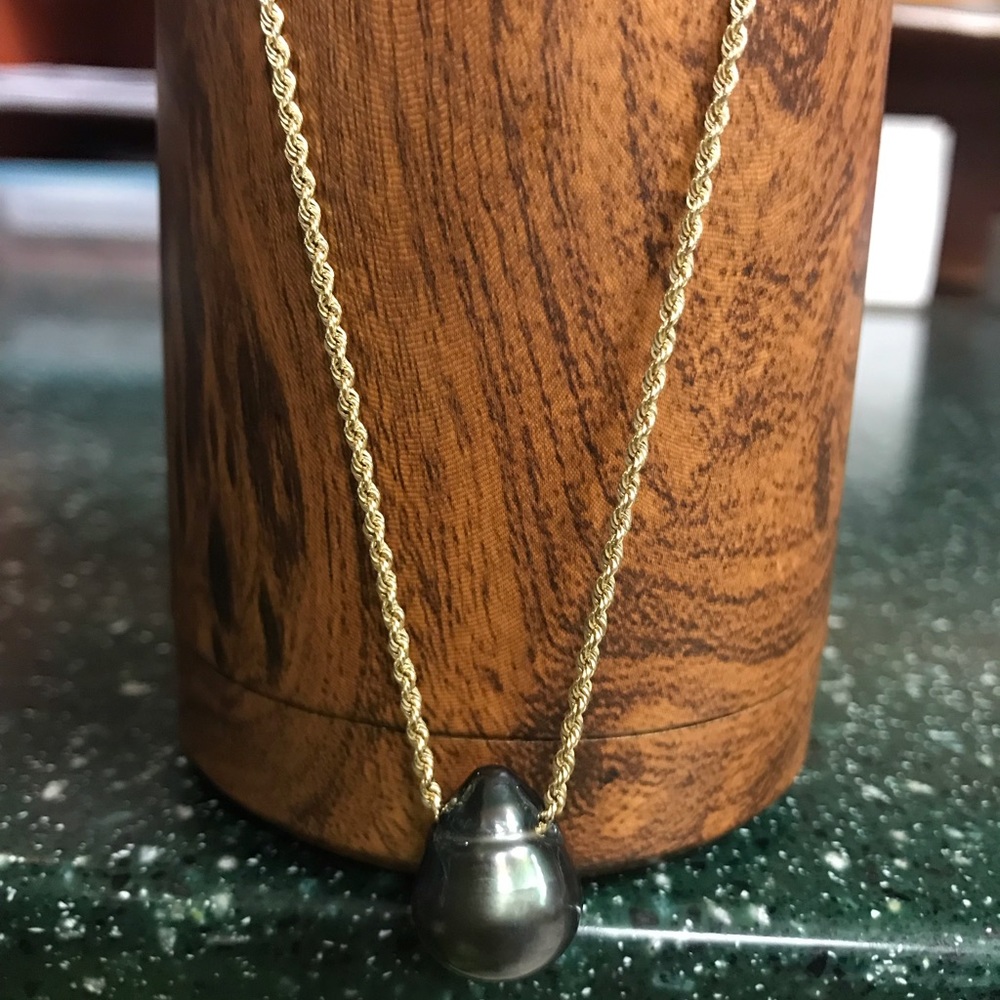 Authentic Tahitian Pearl Necklace